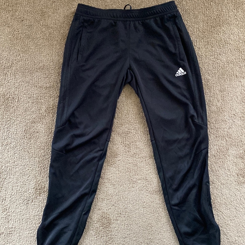 Sz Medium Adidas Climacool pants
